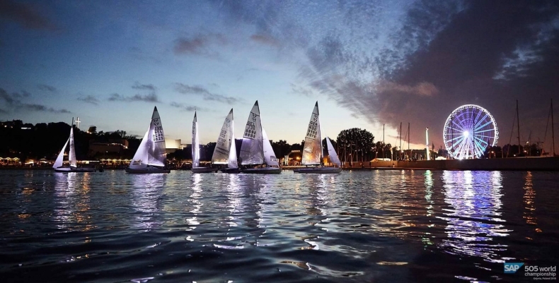 MŚ w żeglarskiej klasie 505 – triumf Niemców Stengela i Jessa w Gdyni - GospodarkaMorska.pl