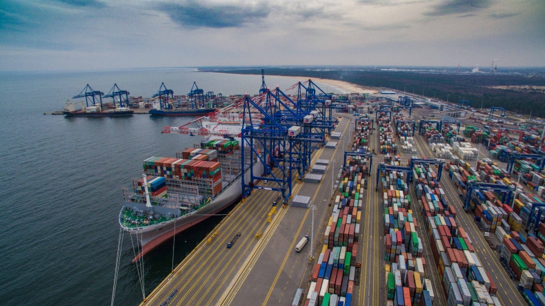 Port Gdańsk 4. portem na Bałtyku. W I półroczu 2018 r. przeładowano ponad 25 mln t towarów (foto, wideo) - GospodarkaMorska.pl