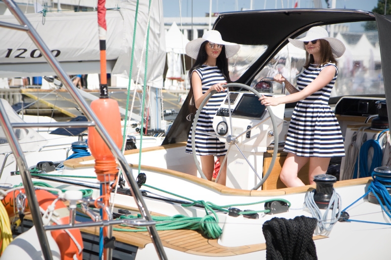 Targi Sportów Wodnych WIATR i WODA na wodzie - GospodarkaMorska.pl