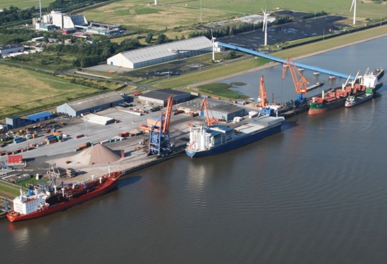 Spółka joint venture poszukuje inwestorów do budowy terminalu LNG w Niemczech - GospodarkaMorska.pl