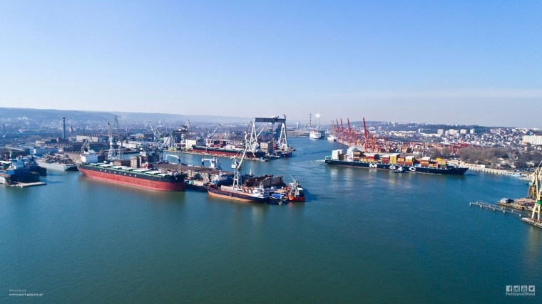 Port Gdynia przebudowuje kolejne nabrzeże - GospodarkaMorska.pl