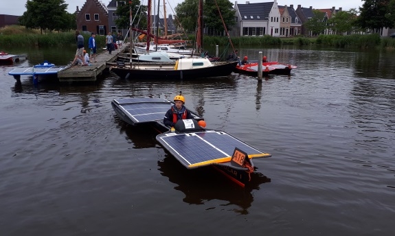GUT SOLAR1 wśród najlepszych łodzi solarnych na świecie - GospodarkaMorska.pl
