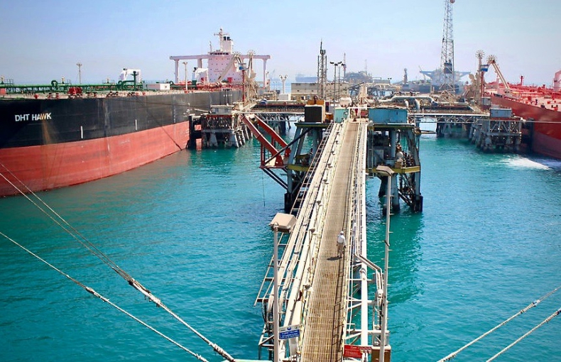 Iran musi mocniej polegać na swojej flocie mimo spadku eksportu ropy - GospodarkaMorska.pl