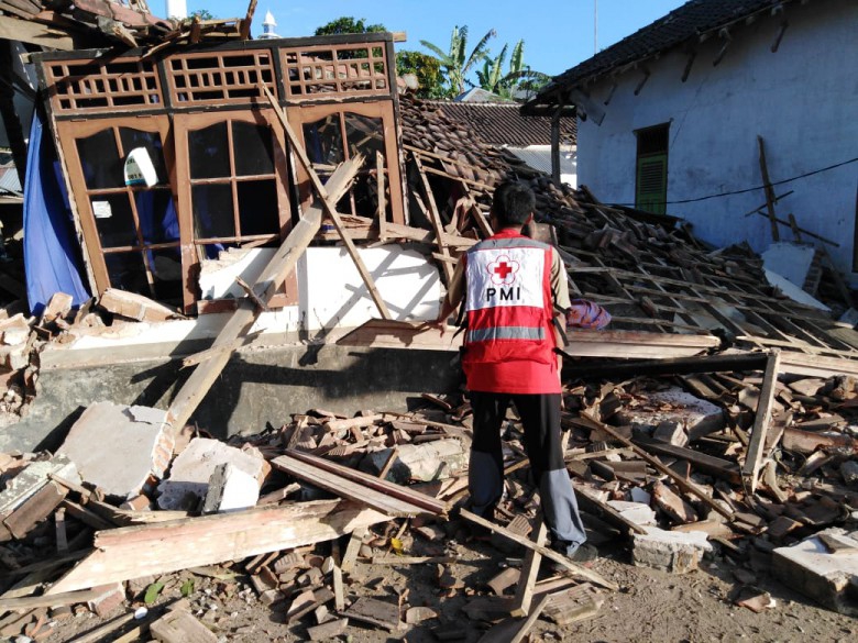 Indonezyjskie władze: już ponad 220 zabitych po trzęsieniu ziemi na Lombok - GospodarkaMorska.pl