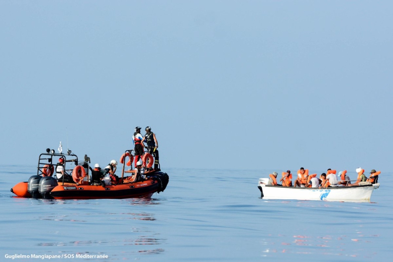 Włochy: Ponad 100 migrantów przypłynęło na Lampedusę - GospodarkaMorska.pl