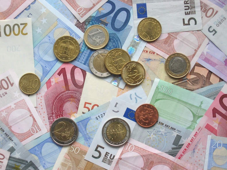 DZIEŃ NA FX/FI: EUR/PLN może oscylować ok. 4,32; spokojny tydzień na rynku długu - GospodarkaMorska.pl