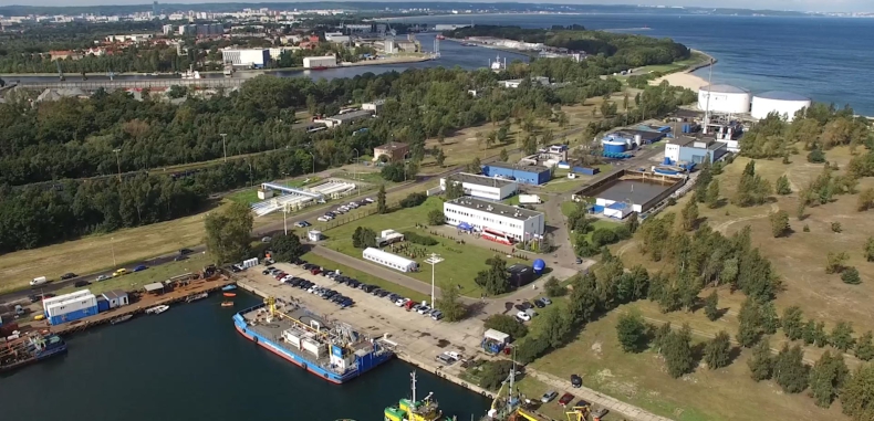 Port Service z Gdańska pomoże mieszkańcom Gostynina zlikwidować nielegalne składowisko – oświadczenie Zarządu - GospodarkaMorska.pl