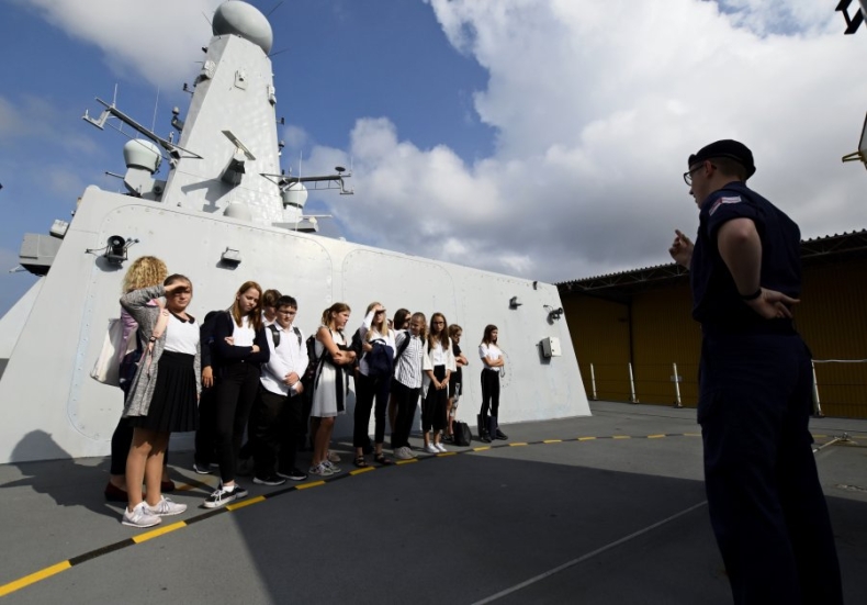 Z pokładu niszczyciela (foto) - GospodarkaMorska.pl