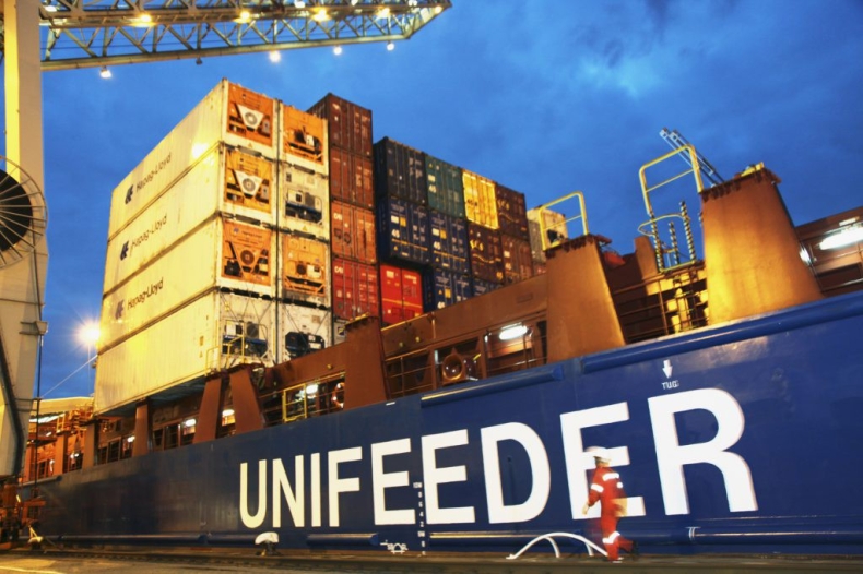 DP World zakupił czołowego europejskiego armatora - GospodarkaMorska.pl