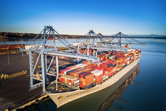 Indeks kontenerowy ponownie poniżej 900 pkt - GospodarkaMorska.pl