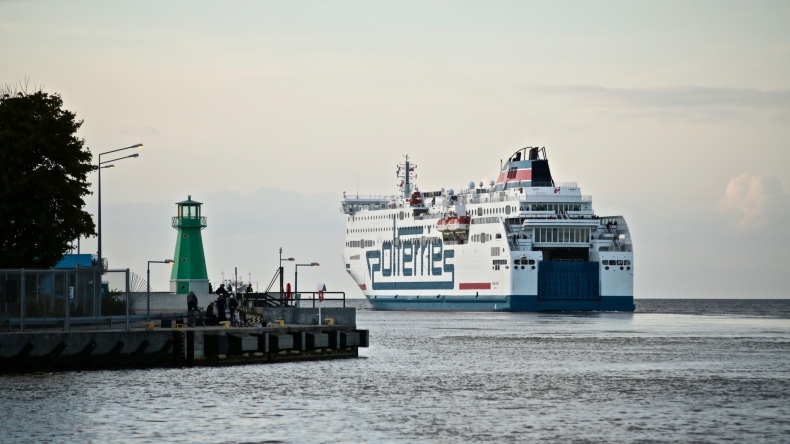 Nova Star, najnowszy prom PŻB, wypłynęła w pierwszy rejs. Termin przekładano aż 9 razy (foto, wideo) - GospodarkaMorska.pl