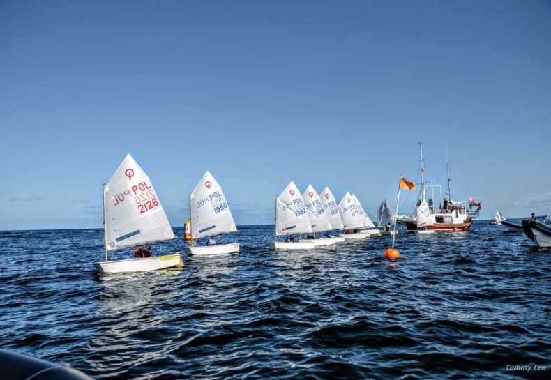 Ewa Lewandowska i Jeremi Szczukowski mistrzami Polski w sprintach w klasie Optimist - GospodarkaMorska.pl