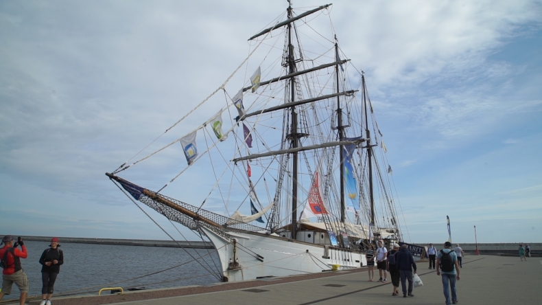 Zabytkowy żaglowiec promuje w Gdyni ekologiczną żywność. Byliśmy na pokładzie (foto, wideo) - GospodarkaMorska.pl
