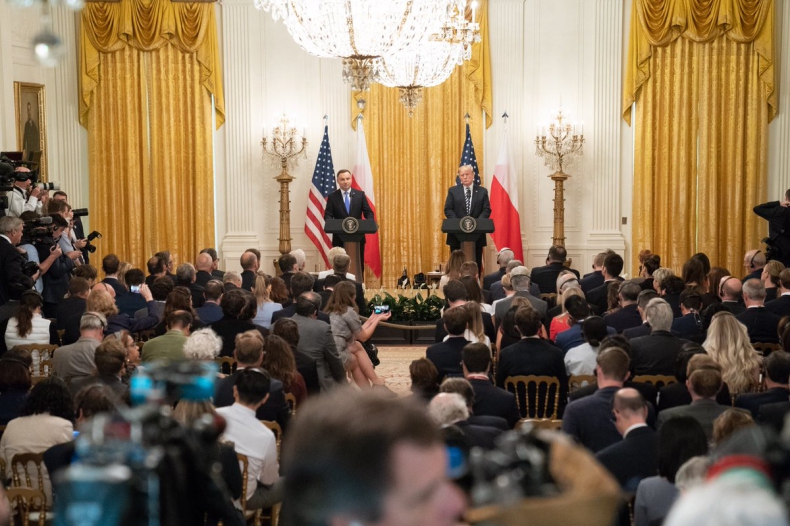 Prezydent: Wizyta w USA ma wzmocnić przekaz o potrzebie stałej bazy amerykańskiej w Polsce - GospodarkaMorska.pl