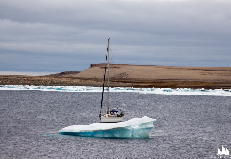 Jacht Crystal wraca z serca Przejścia Północno-Zachodniego - GospodarkaMorska.pl