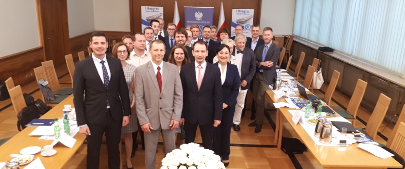 O promocji żeglugi śródlądowej i połączeniu Dunaj-Odra-Łaba rozmawiano na I Kongresie Żeglugi Śródlądowej w Opolu - GospodarkaMorska.pl