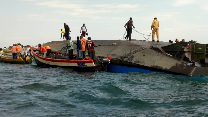 Tanzania: Już co najmniej 86 ofiar śmiertelnych zatonięcia promu - GospodarkaMorska.pl