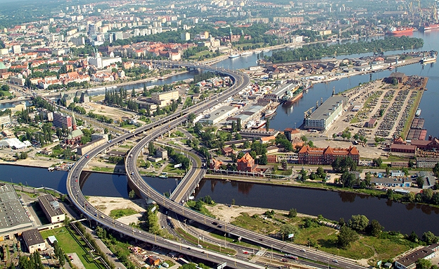 Rosną przeładunki w zespole portów Szczecin-Świnoujście - GospodarkaMorska.pl