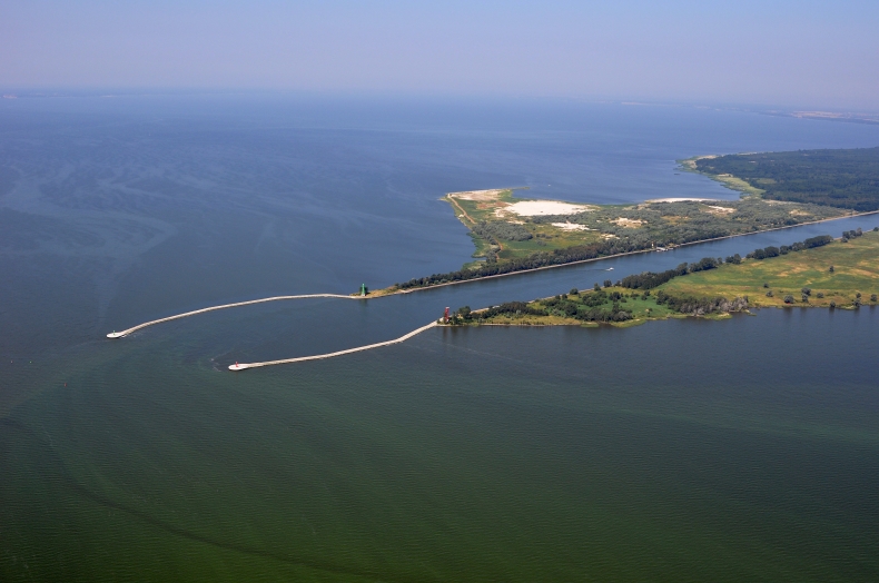 Podpisano umowę na pogłębienie toru wodnego Świnoujście-Szczecin - GospodarkaMorska.pl