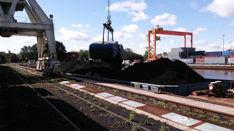 Spór przewoźników na linii węglowej Gliwice-Wrocław zażegnany - GospodarkaMorska.pl
