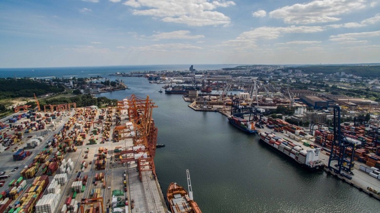 „Port Gdynia – Sztandarowa Inwestycja Polski Niepodległej”. 2 października otwarcie wystawy w Warszawie - GospodarkaMorska.pl