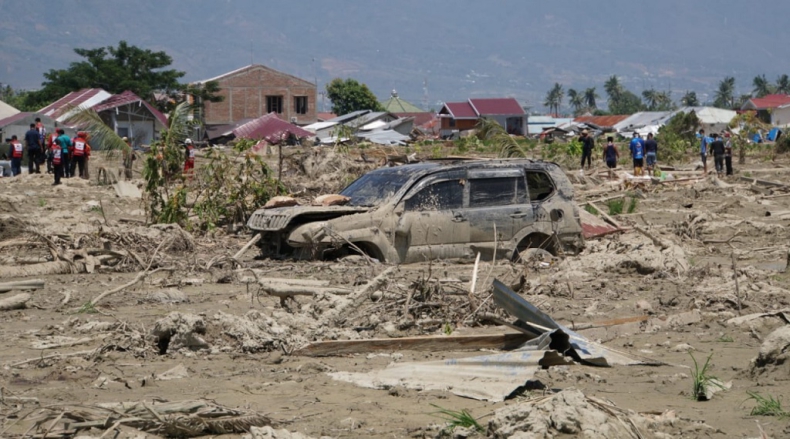 Indonezja: Liczba ofiar trzęsienia ziemi i tsunami wzrosła do ponad 1300 - GospodarkaMorska.pl