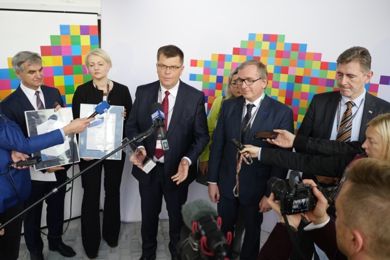 Białystok/Kongres: Infrastruktura, praca potrzebne do dalszego rozwoju Polski wschodniej - GospodarkaMorska.pl