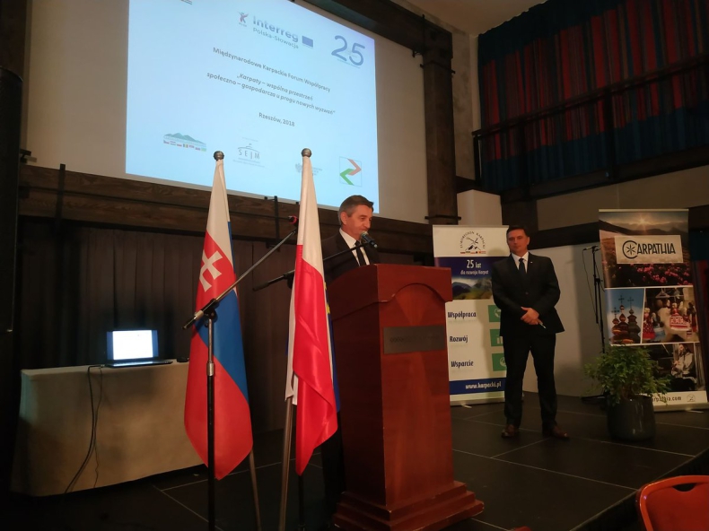 Kuchciński: Euroregion Karpacki przygotował drogę do takich inicjatyw jak Trójmorze - GospodarkaMorska.pl