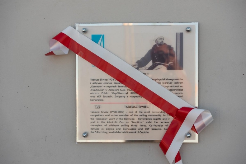 Tadeusz Siwiec upamiętniony w alei Żeglarstwa Polskiego - GospodarkaMorska.pl