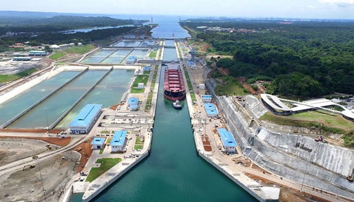 Rekordowy tonaż przewieziony przez Kanał Panamski - GospodarkaMorska.pl