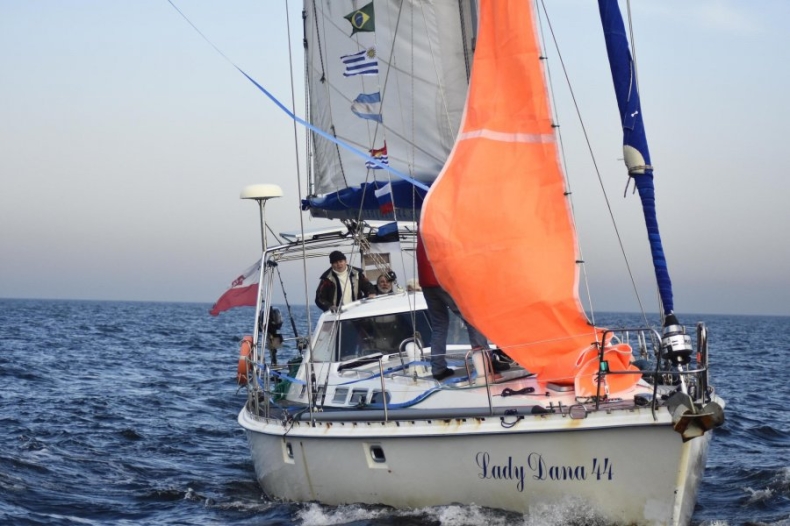 Lady Dana 44 po rejsie dookoła świata zacumowała w Gdyni - GospodarkaMorska.pl