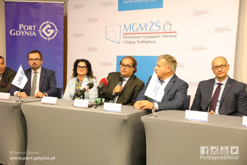 Strategiczna inwestycja Portu Gdynia wchodzi w fazę realizacji - GospodarkaMorska.pl