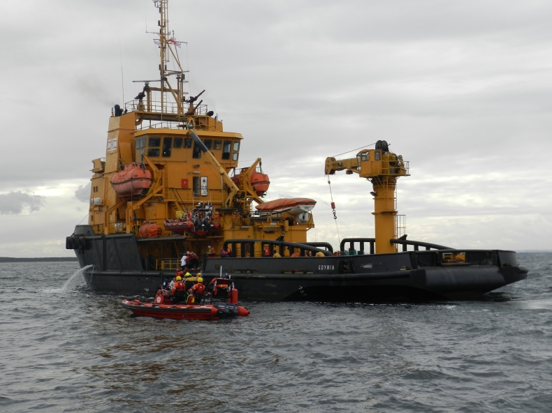 Ćwiczenia służby SAR (foto) - GospodarkaMorska.pl