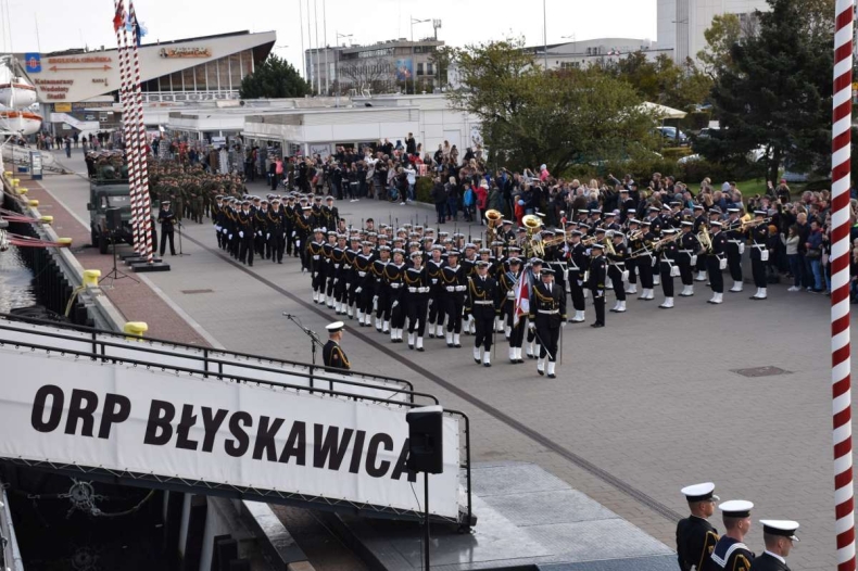 Przysięga wojskowa elewów służby przygotowawczej - GospodarkaMorska.pl