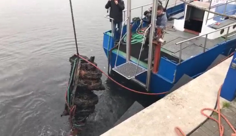 Kołobrzeg: Z Bałtyku wydobyto działko przeciwlotnicze Oerlikon z czasów II wojny światowej - GospodarkaMorska.pl