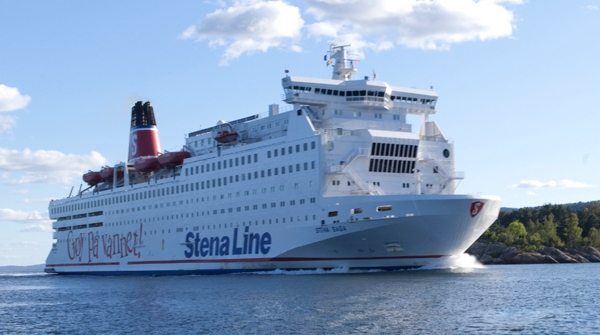 Mężczyzna wypadł za burtę promu Stena Saga - GospodarkaMorska.pl