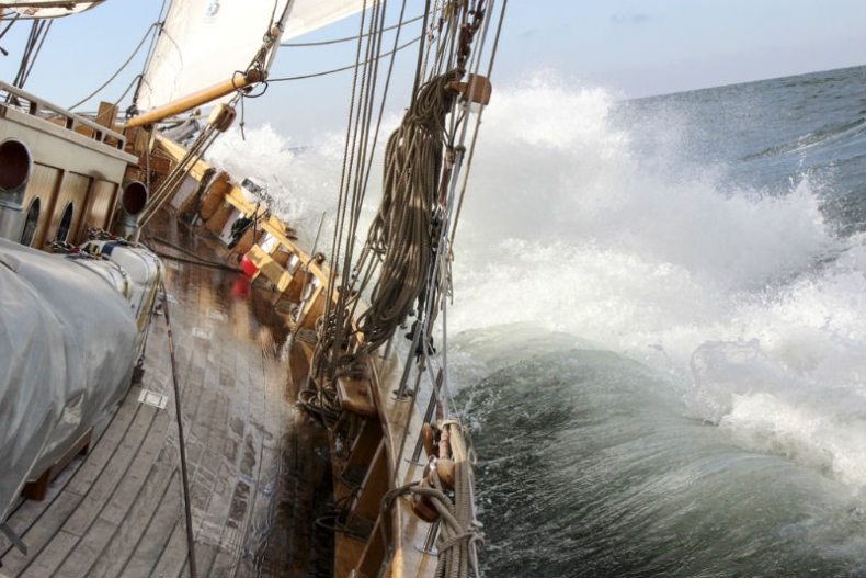 Konkurs dla dzieci i młodzieży. Nagroda główna: kilkudniowy rejs statkiem - GospodarkaMorska.pl