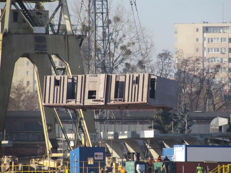 W Stoczni Szczecińskiej powstały pierwsze bloki wycieczkowców. Trafią do Niemiec - GospodarkaMorska.pl