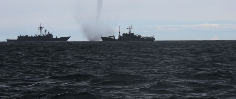 Rosjanie zajęli ukraińskie okręty w Cieśninie Kerczeńskiej (wideo) - GospodarkaMorska.pl