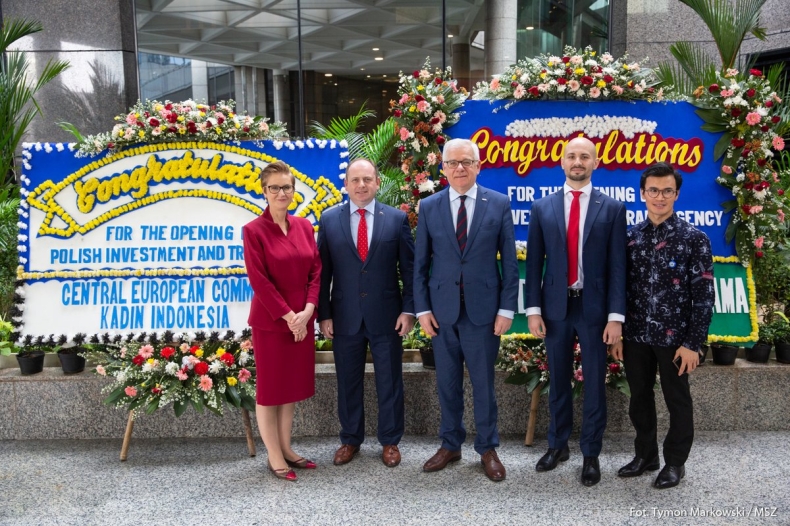 Szef MSZ otworzył we wtorek Zagraniczne Biuro Handlowe PAIH w Dżakarcie - GospodarkaMorska.pl
