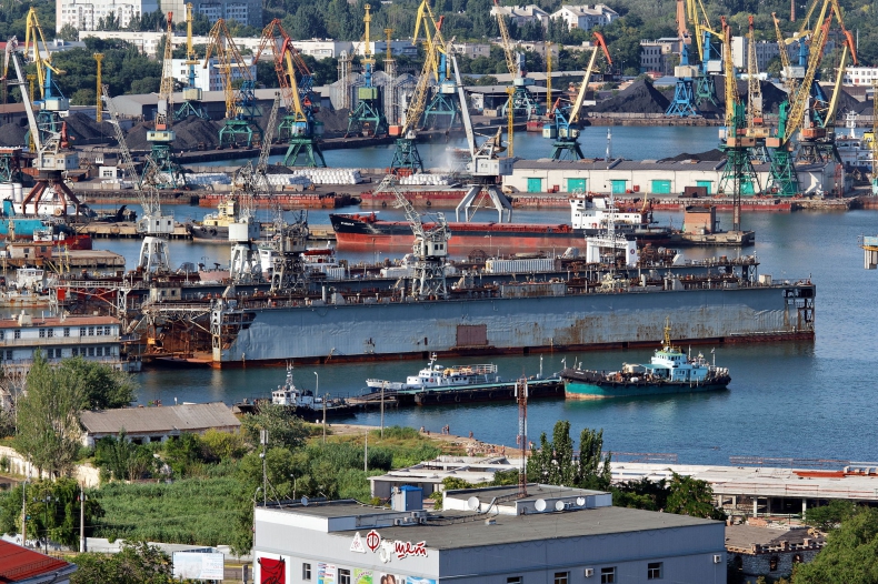 Rosja zaprzecza, by blokowała porty Ukrainy na Morzu Azowskim - GospodarkaMorska.pl