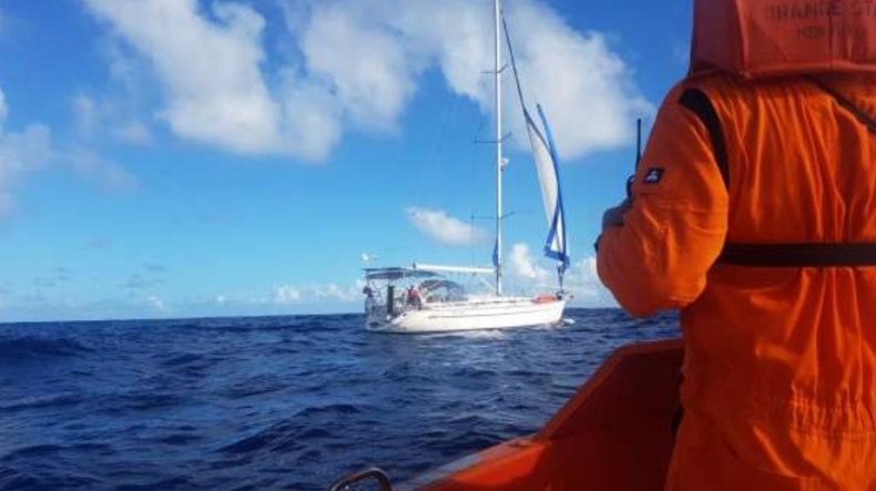 Polski żeglarz w listopadzie ubiegłego roku zaginął na Atlantyku. Jest raport PKBWM - GospodarkaMorska.pl