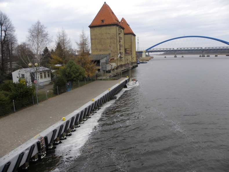 Nowy system odbojowy w Wolinie - GospodarkaMorska.pl