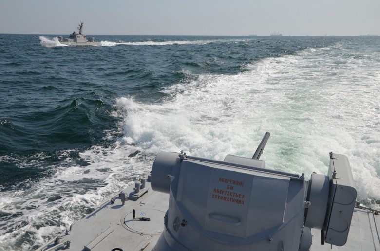 Ukraina: Poroszenko oczekuje, że UE ukarze Rosję za atak na okręty - GospodarkaMorska.pl
