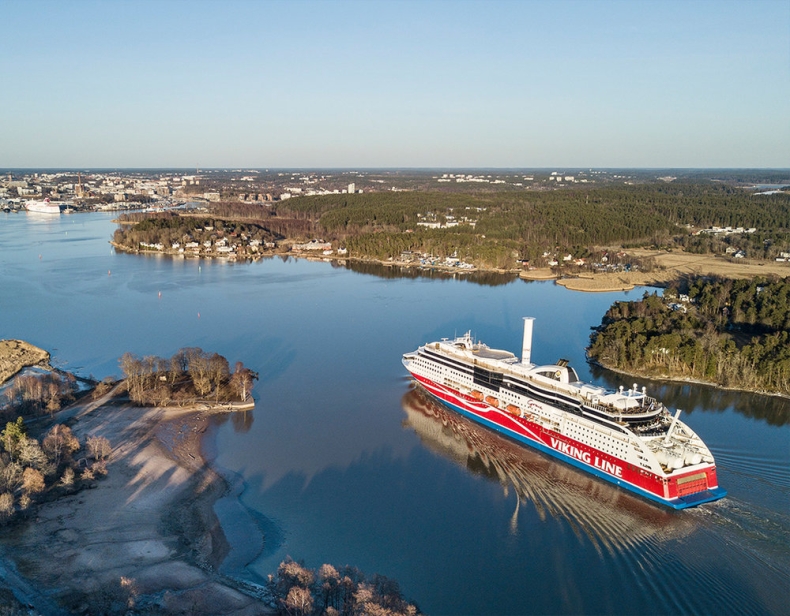 Prom nie tylko jako środek transportu. Dla niektórych to sposób na spędzenie świąt - GospodarkaMorska.pl