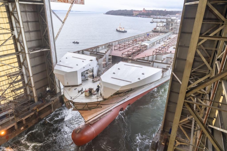 Powstający dla Brittany Ferries prom Honfleur został właśnie zwodowany (wideo) - GospodarkaMorska.pl
