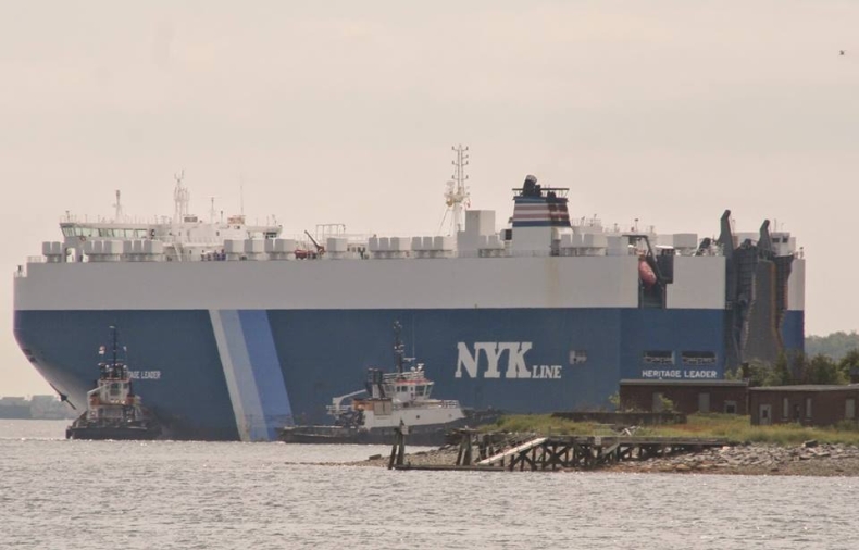 Samochodowiec Heritage Leader dopłynął do Peru. Na pokładzie sprzęt uczestników Rajdu Dakar - GospodarkaMorska.pl