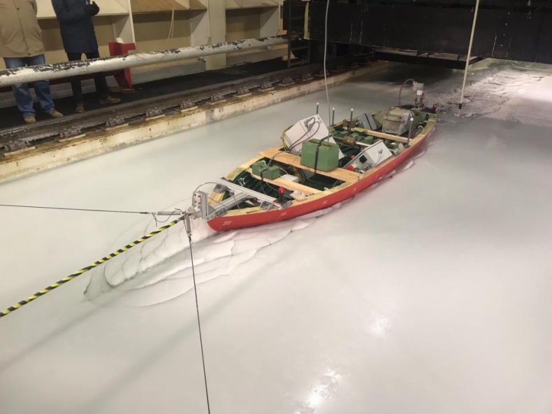 Zakończyły się badania modelowe lodołamaczy dla RZGW Szczecin (foto, wideo) - GospodarkaMorska.pl