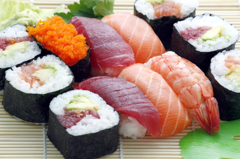 Japonia: Rekordowa cena 2,7 mln euro za tuńczyka ważącego 278 kg - GospodarkaMorska.pl