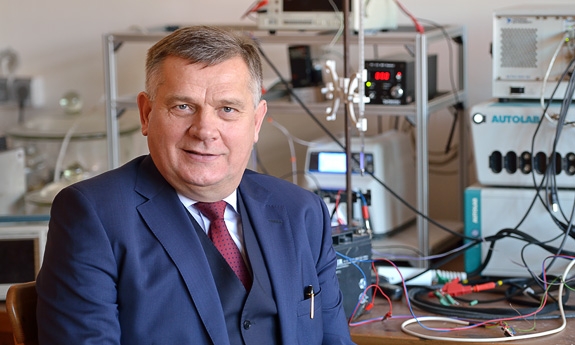 Nagroda Primum Cooperatio dla prof. Kazimierza Darowickiego - GospodarkaMorska.pl